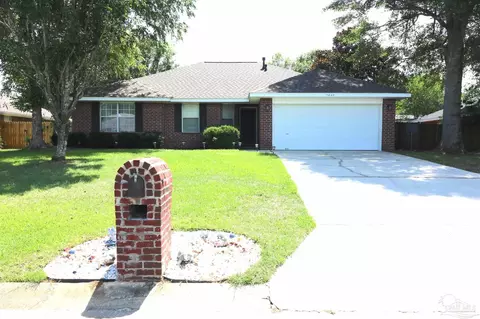 Exterior - 1237 Plata Canada Dr, Cantonment, FL 32533 photo 2 of 5