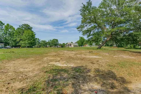 5576 Oakmont Dr, Pace, FL 32571 photo 7