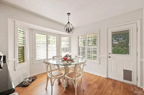 Dining - 1610 Brampton Way, Cantonment, FL 32533 photo 4 of 4