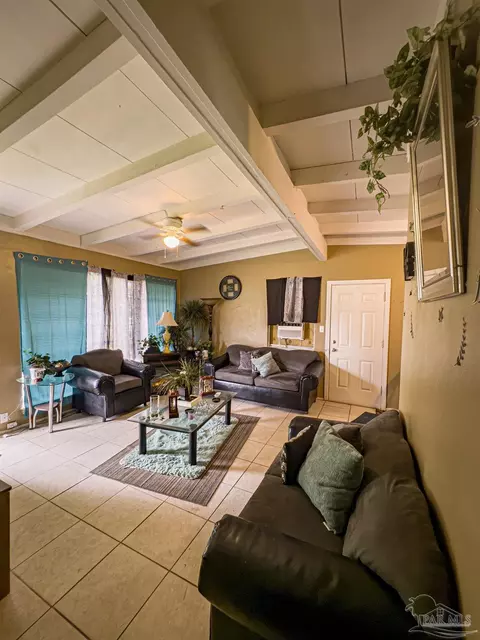Living - 212 Ruby Ave, Pensacola, FL 32505 photo 2 of 2