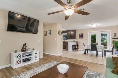 6015 Hamilton Bridge Rd, Milton, FL 32570 photo 8