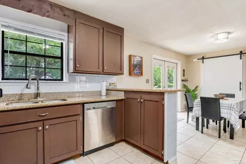 6015 Hamilton Bridge Rd, Milton, FL 32570 photo 16