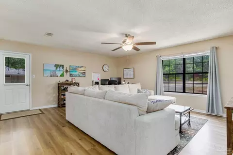 6015 Hamilton Bridge Rd, Milton, FL 32570 photo 10