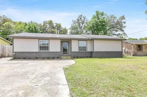 1402 23rd St, Niceville, FL 32578