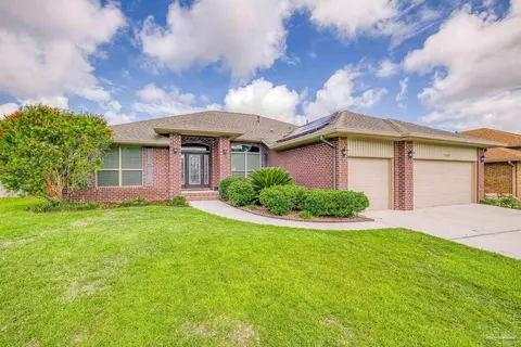 5202 English Oak Dr, Pace, FL 32571