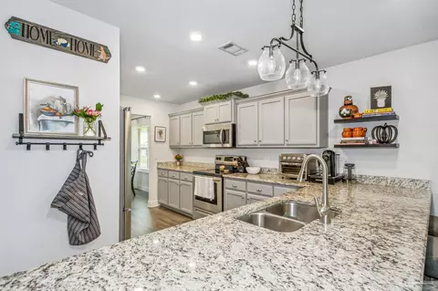 2026 Sunset Pine Way, Gulf Breeze, FL 32563