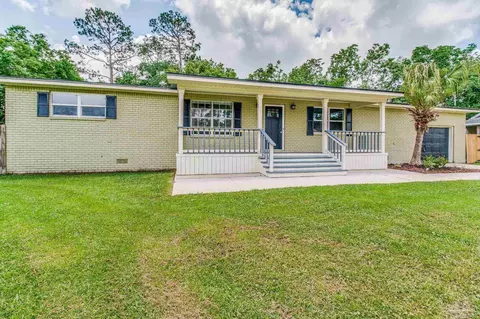 8265 Continental Ct, Pensacola, FL 32506