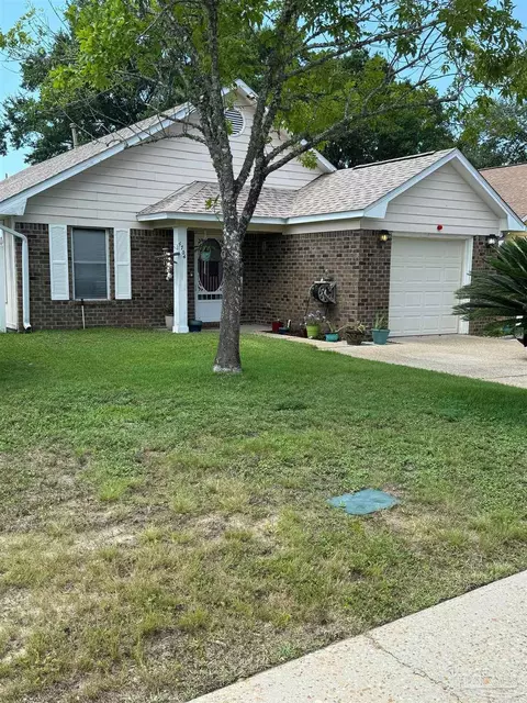 4704 Northpointe Ct, Pensacola, FL 32514
