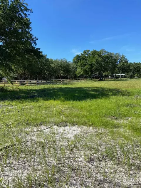 000 Malibu Ave, Milton, FL 32583