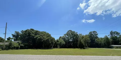 2530 Eliasberg St, Pensacola, FL 32507