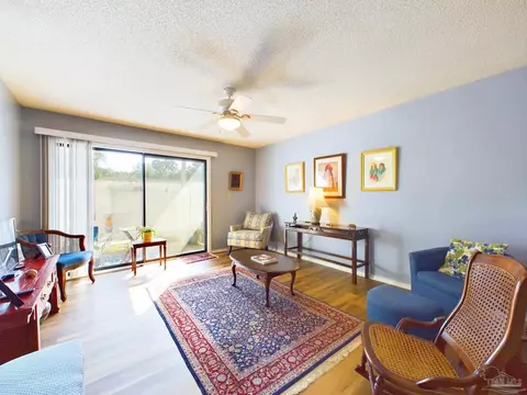7171 N 9th Ave #A2, Pensacola, FL 32504