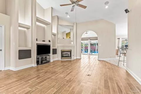 2528 Pine Forest Rd, Cantonment, FL 32533 photo 6