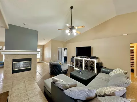 4263 Chittingham Dr, Pace, FL 32571 photo 9