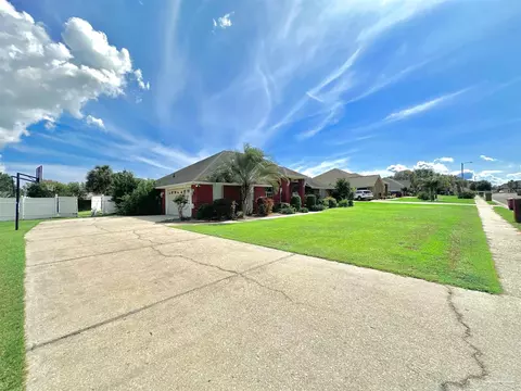 4263 Chittingham Dr, Pace, FL 32571 photo 2