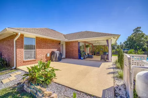 5258 Gardenbrook Blvd, Milton, FL 32570