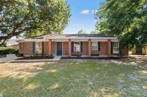 7142 Santa Barbara St, Pensacola, FL 32526