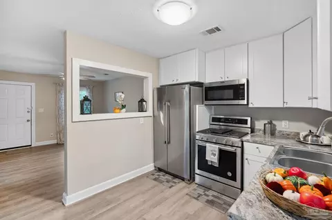 Kitchen - 6612 Cedar St, Milton, FL 32570 photo 2 of 2