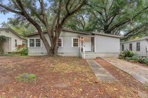Exterior - 6612 Cedar St, Milton, FL 32570 photo 2 of 2