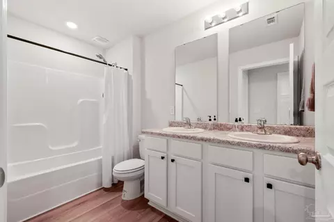 Bath - 4367 White Cedar Ct, Pace, FL 32571 photo 1 of 1