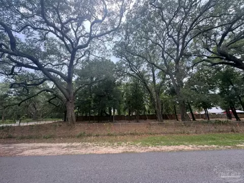 5403 St James St, Milton, FL 32570 photo 2