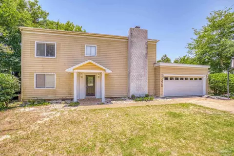 3349 Crestview Ln, Gulf Breeze, FL 32563