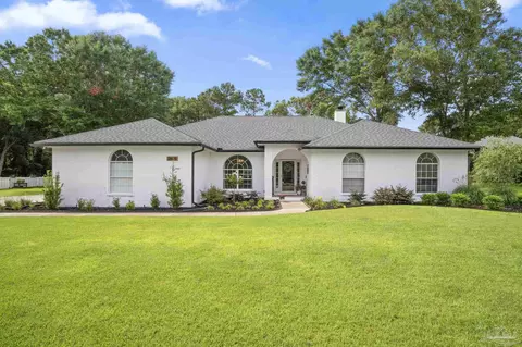 2879 Greystone Dr, Pace, FL 32571