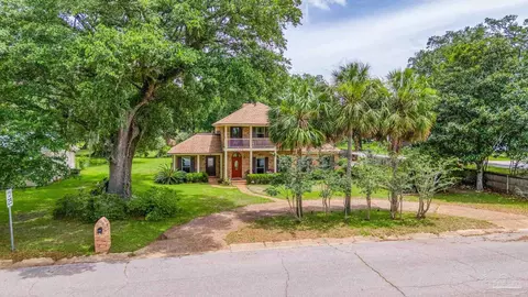 3848 Andrew Jackson Dr, Pace, FL 32571