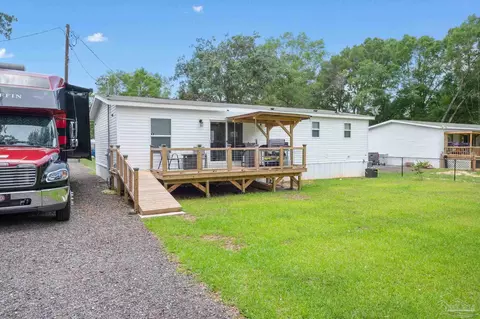 7904 Custom Ct, Milton, FL 32583 photo 26