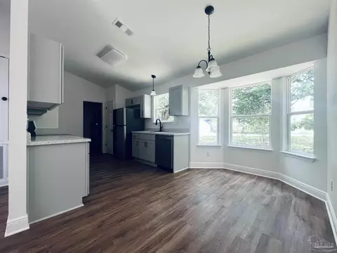 197 Pine St, Cantonment, FL 32533 photo 3