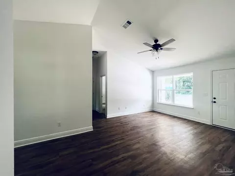 197 Pine St, Cantonment, FL 32533 photo 5