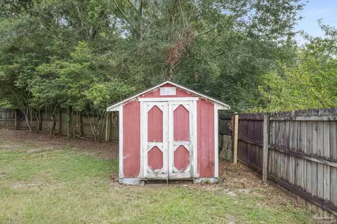 Exterior - 5207 Deer Creek Dr, Pace, FL 32571 photo 8 of 8
