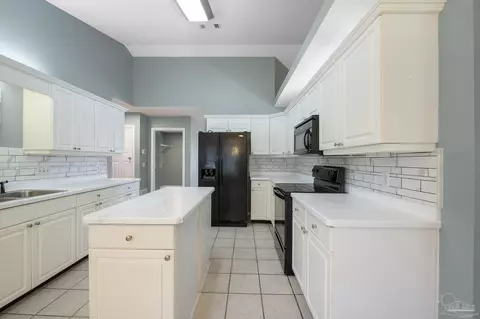 Kitchen - 5207 Deer Creek Dr, Pace, FL 32571 photo 3 of 5