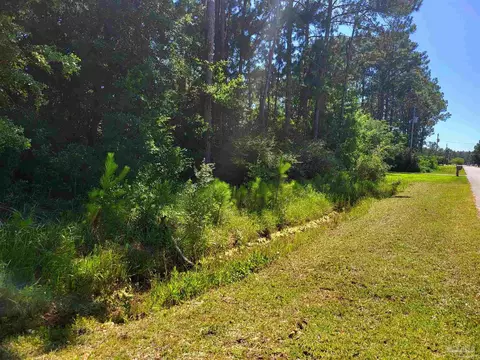 7485 Treasure St, Navarre, FL 32566