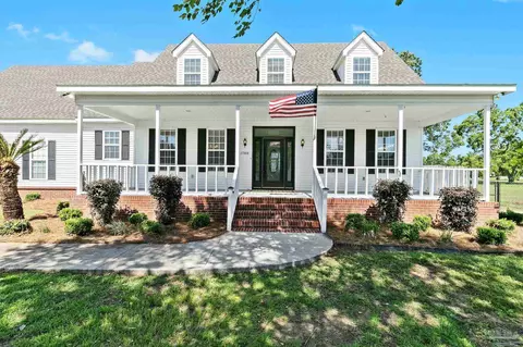 1788 Old Bratt Rd, Atmore, AL 36502