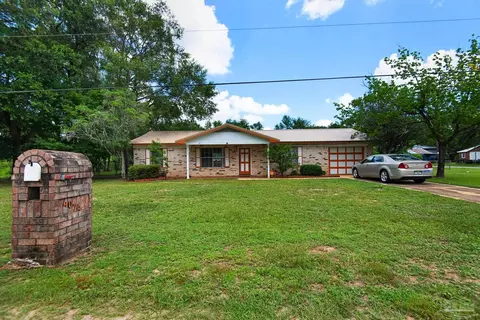 4074 Cotton Rd, Pace, FL 32571