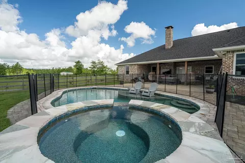 3595 Hwy 168, Century, FL 32535