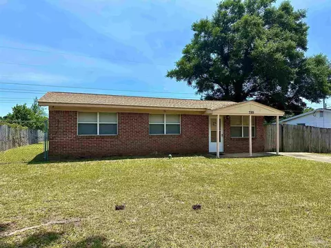 7185 Oakcliff Rd, Pensacola, FL 32526