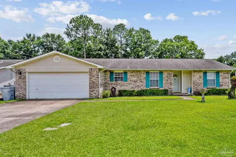 Exterior - 5543 Chantilly Cir, Milton, FL 32583 photo 2 of 7
