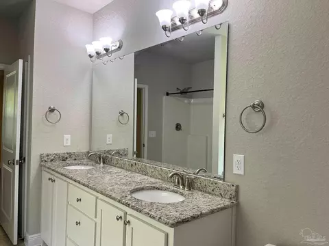 Bath - 5356 Parkside Dr, Pace, FL 32571 photo 2 of 7