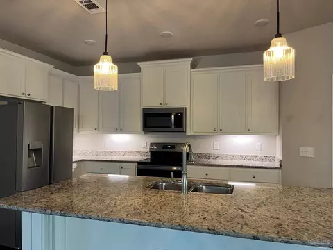 Kitchen - 5356 Parkside Dr, Pace, FL 32571 photo 4 of 4