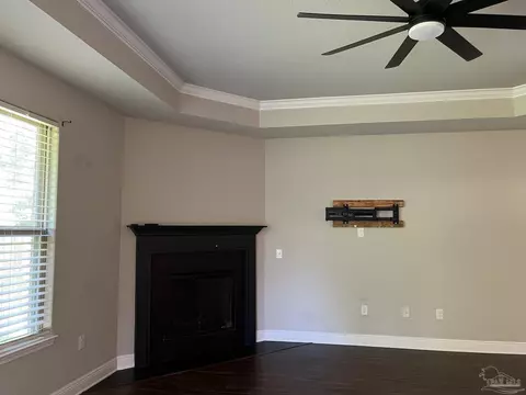 Living - 5356 Parkside Dr, Pace, FL 32571 photo 5 of 5
