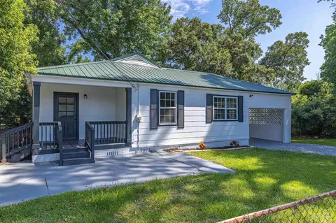 105 NW Gilliland Rd, Pensacola, FL 32507