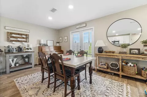 Dining - 4755 Integrity Ct, Milton, FL 32570 photo 2 of 2
