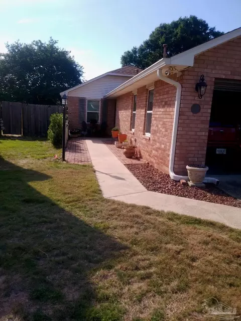 353 S 61st Ave, Pensacola, FL 32506
