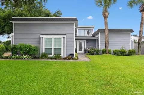 3418 Hillside Ave, Gulf Breeze, FL 32563