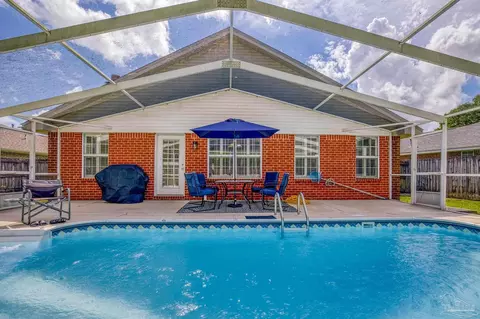 1374 Mazurek Blvd, Pensacola, FL 32514