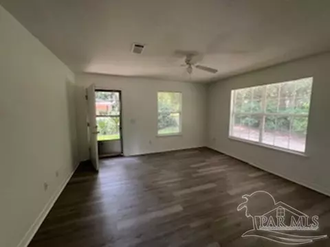 5628 Juniper St, Milton, FL 32570 photo 14