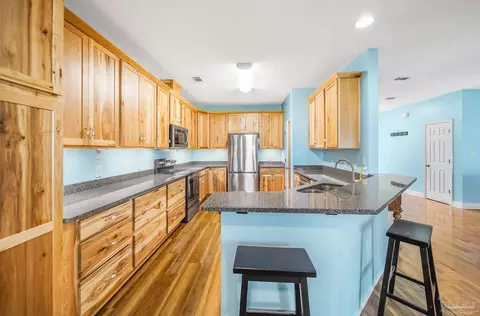 Kitchen - 3781 Willard Norris Rd, Pace, FL 32571 photo 1 of 4