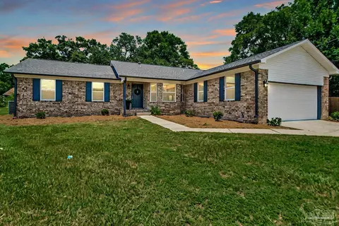 6723 Greenwell St, Pensacola, FL 32526