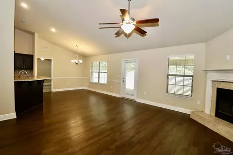 5527 Tucker Cir, Pace, FL 32571 photo 5